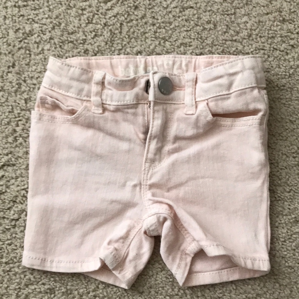 Baby gap shorts. With adjustable waist.